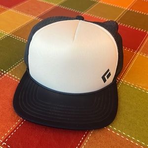 NWT Black Diamond Flatbill Adjustable Trucker Hat